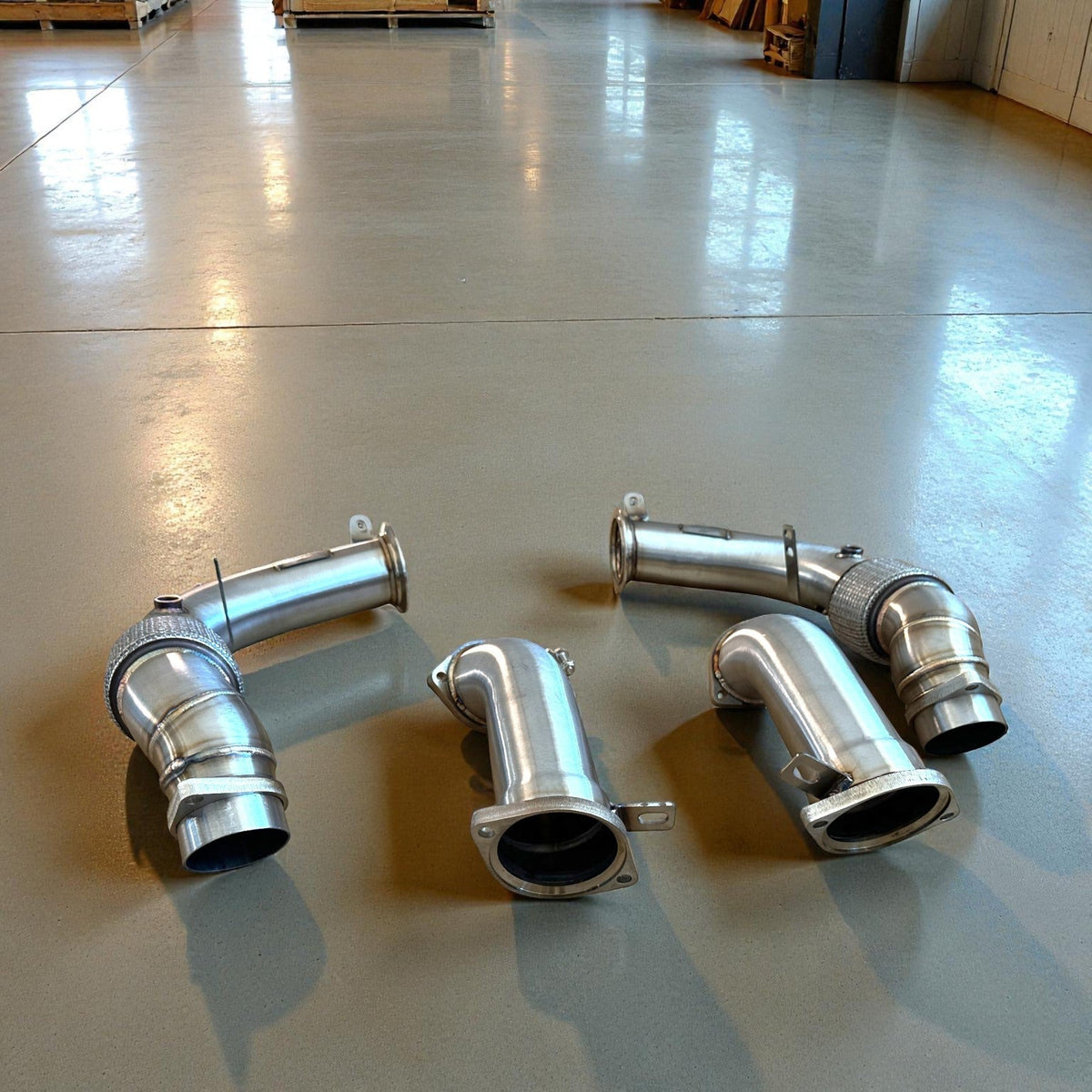 S68 Race Downpipes for BMW G90 & G99 M5